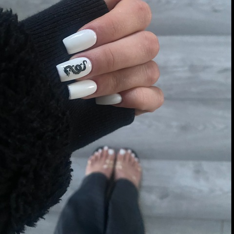 Header of aurorathefootgoddess