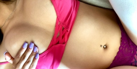 Header of badgurllcx