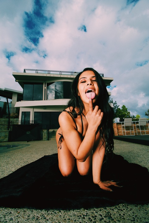 Header of chamonaaaa