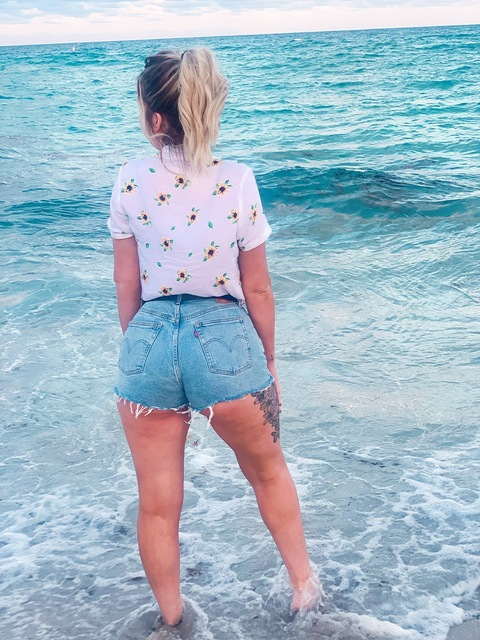 Header of hello_sunshine123