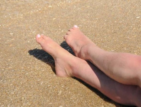 Header of hussie-feet