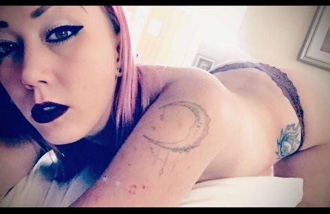 Header of irresistiblyalley420