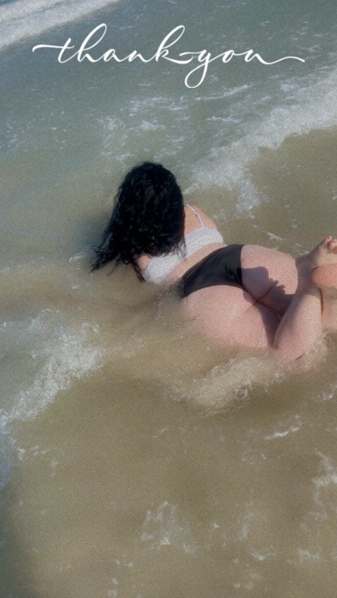 Header of juicythiccnessxx