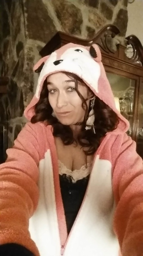 Header of kenzienextdoor