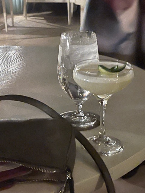 Header of ladiosaxxx