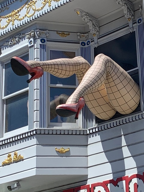 Header of laluneestlibre