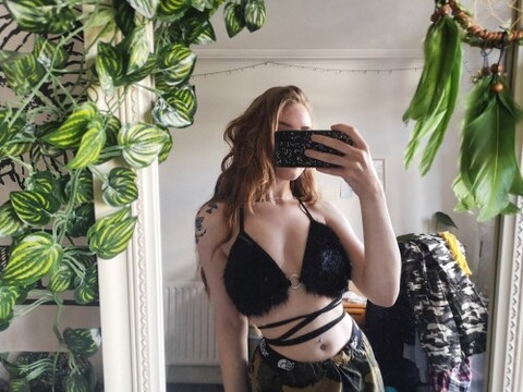 Header of lamebitch_