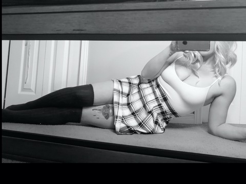 Header of manicmisfit