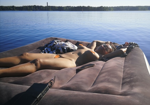 Header of nude.by.sara