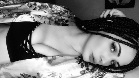 Header of persephonecantrelle