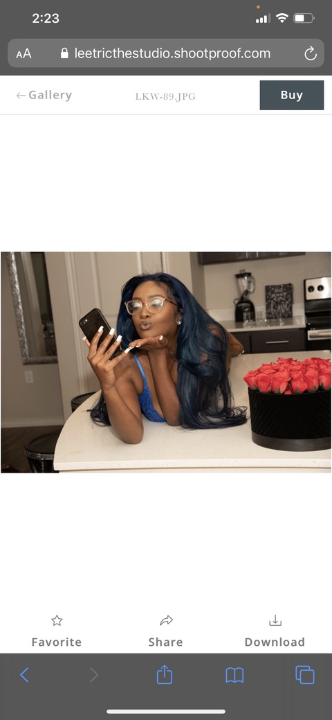 Header of queennyesha