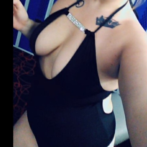 Header of reddvelvette20