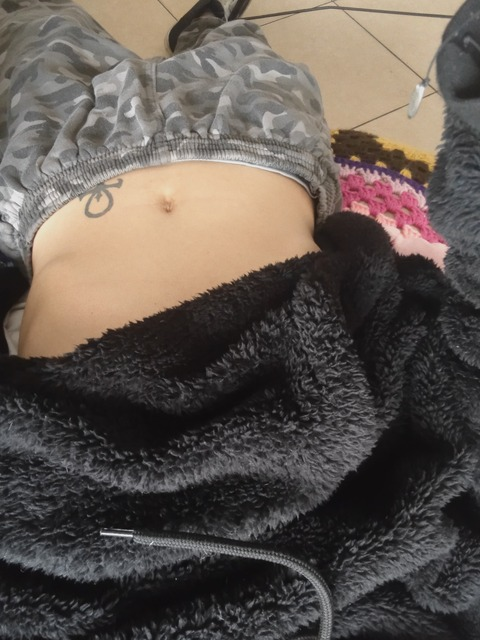 Header of theshyboyx